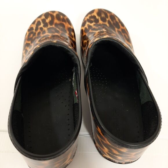 Sanita Clogs Sz 40 US 8.5 9 Leopard Cheetah Print Comfort Slip Resistant Shoes - Picture 10 of 14